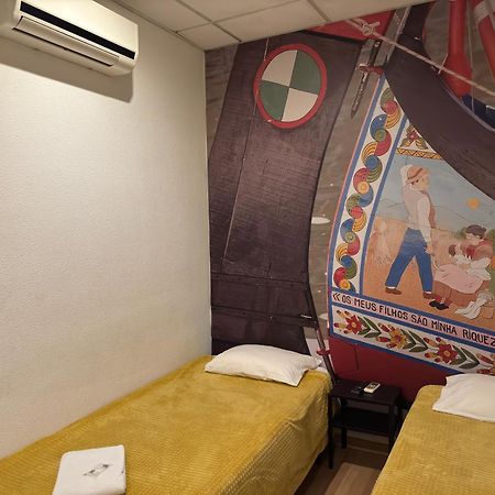Peters Guesthouse アヴェイロ エクステリア 写真