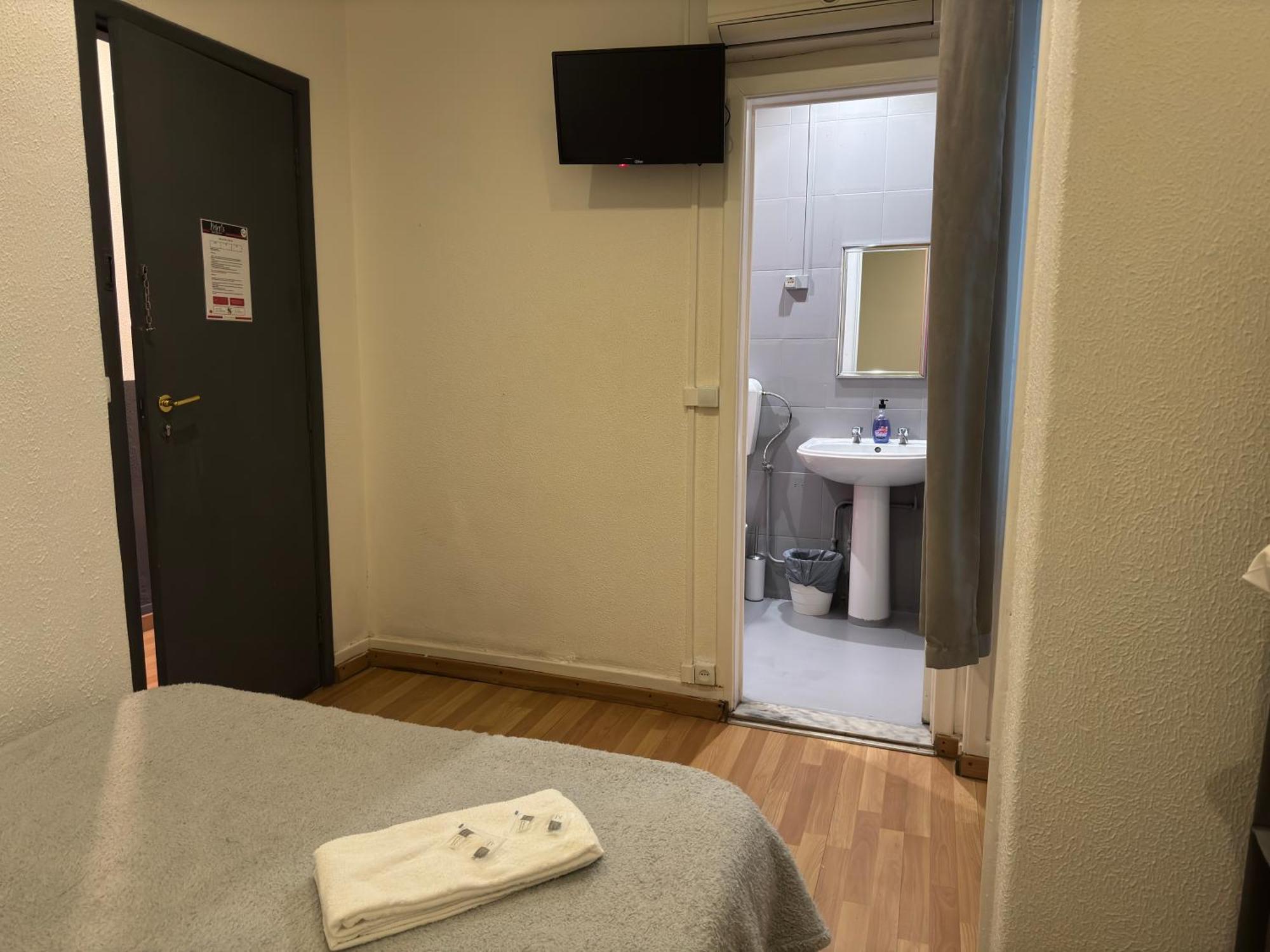 Peters Guesthouse アヴェイロ エクステリア 写真