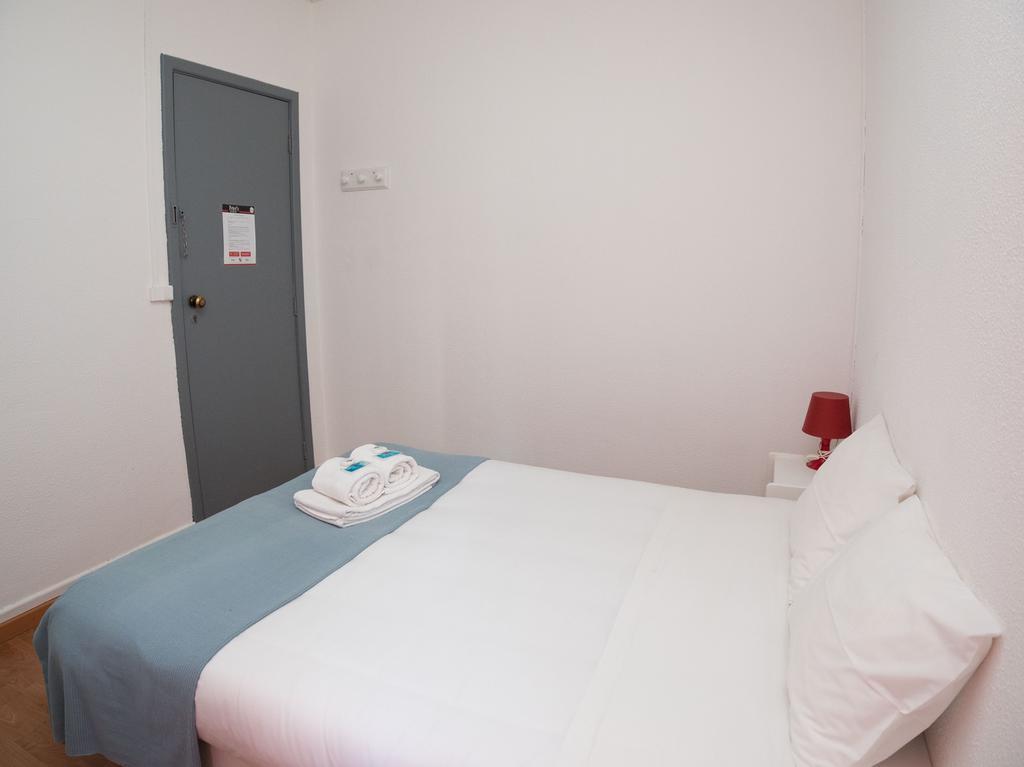 Peters Guesthouse アヴェイロ エクステリア 写真